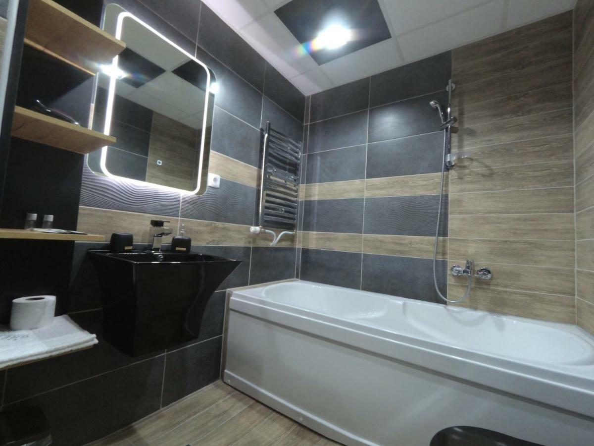 Grey Apartment Ni Exteriör bild